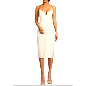 *Never been worn** Size 10 Ivory Gianni Bini dress